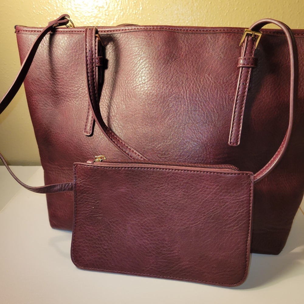 Urban Expressions Vegan Leather Purse Tote Bag Burgundy with Matching Wristlet